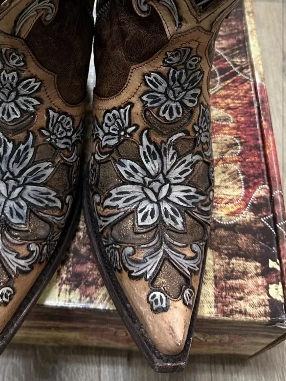 Old gringo aster in brass bone hand tooled floral ankle  boots RTL $698 8 - Picture 4 of 14